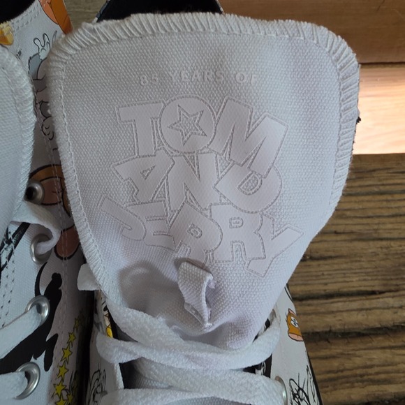 Converse x Tom and Jerry Chuck Taylor All Star Limited Edition‎ Men's Size 10 - Picture 3 of 14